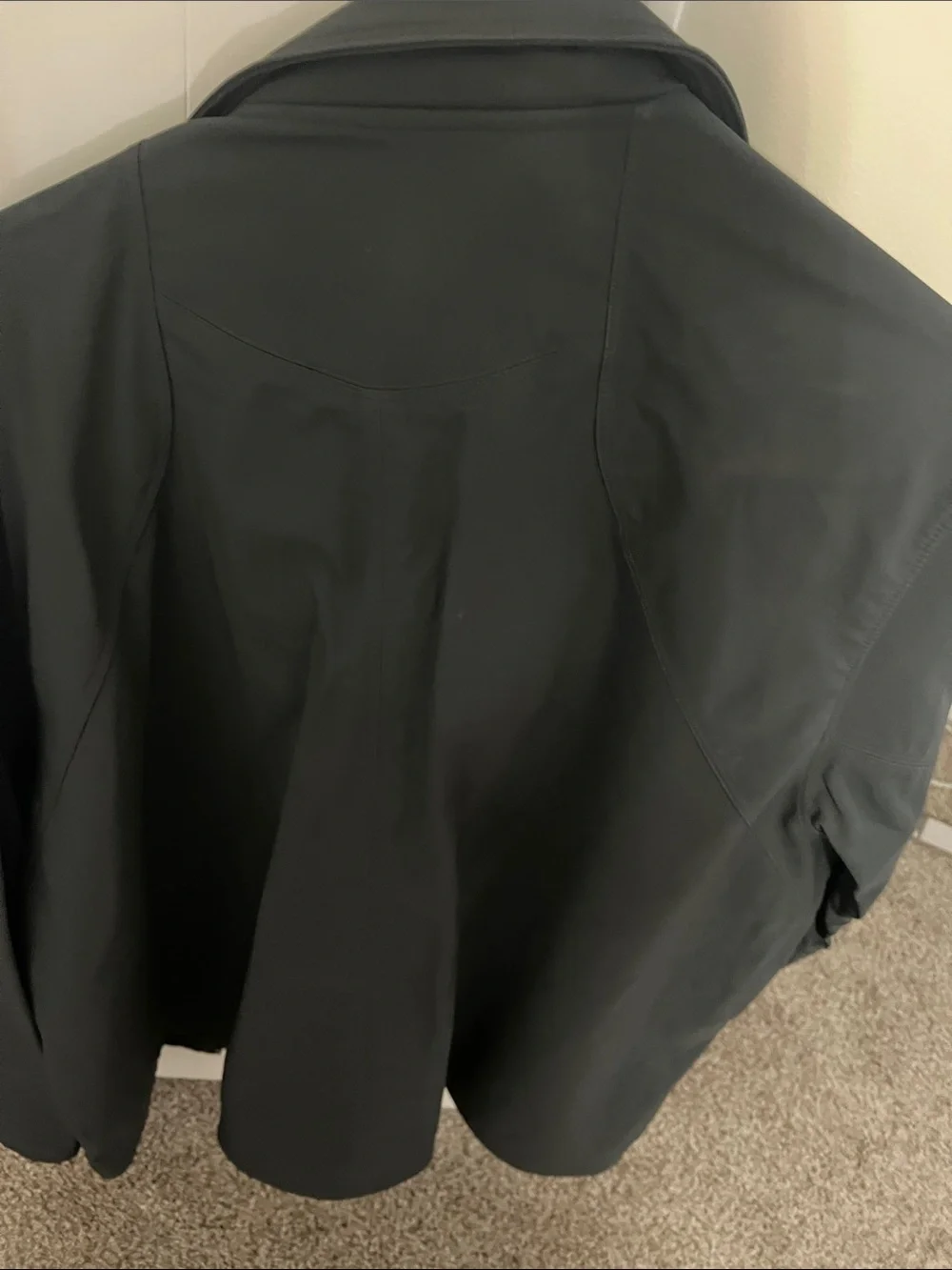 Nike Men’s Black Windbreaker Jacket with White Swoosh